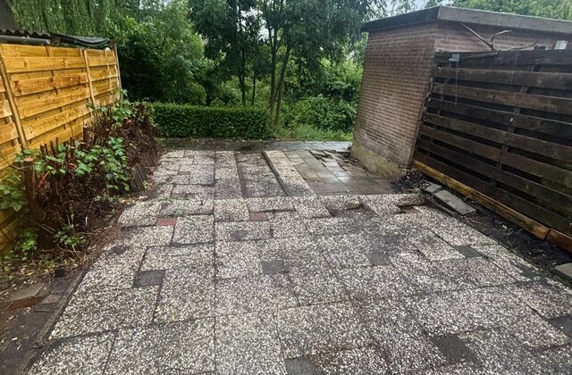 Opgeruimde tuin na tuinontruiming